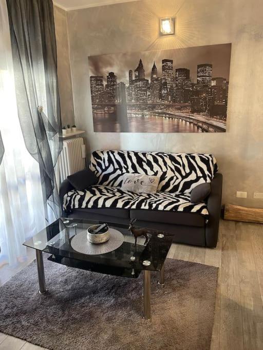 Апартаменты Dave'S House Реджонель-Эмилия Экстерьер фото